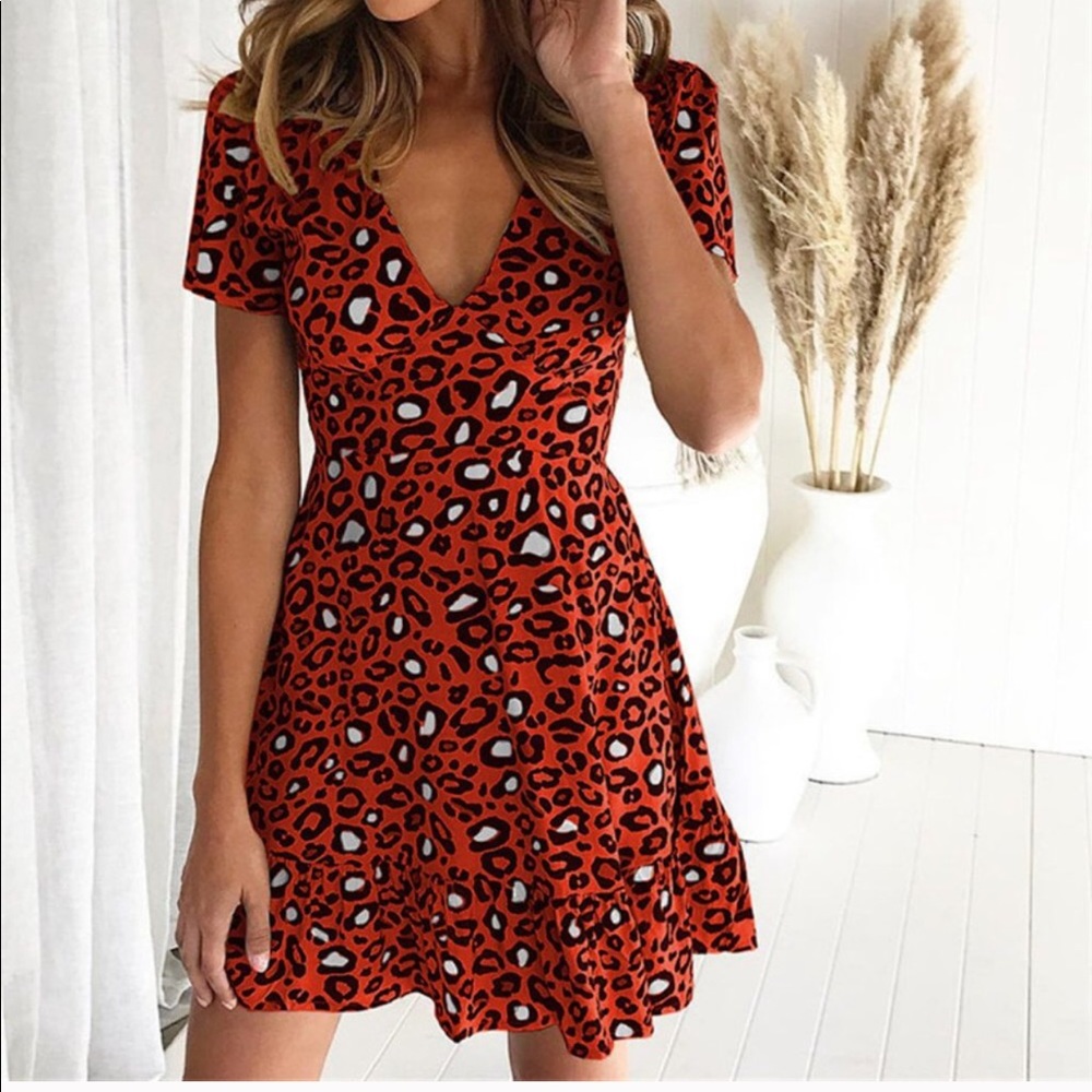Red leopard dress🌟🌟